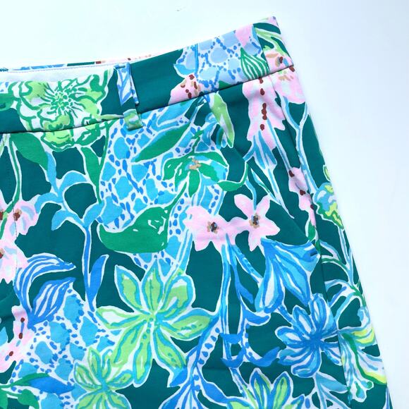 Lilly Pulitzer Callahan Short Mid Rise Hot on the Vine 5" Inseam Size 16 - Picture 3 of 10